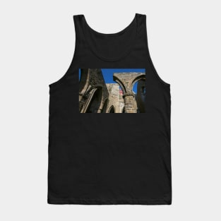 St Mathieu - Le Phare et les Ruines de l'Abbaye Tank Top